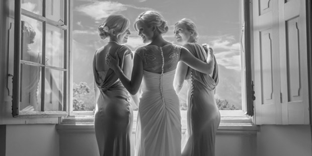 Hochzeitsfotos - Fotostudio - Ebensee - Drei Schwester am  Hochzeitstag - Dayle Ann Clavin