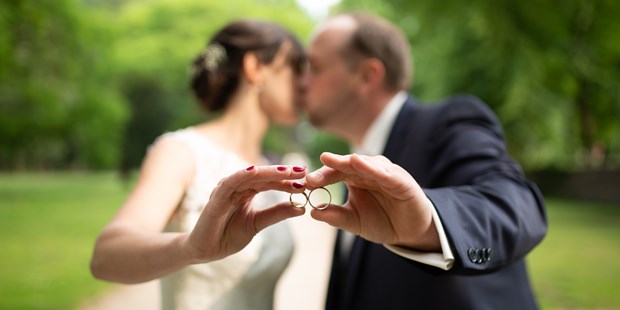 Hochzeitsfotos - Copyright und Rechte: Bilder auf Social Media erlaubt - Trendelburg - Julia und Manuel - DW_Hochzeitsfotografie