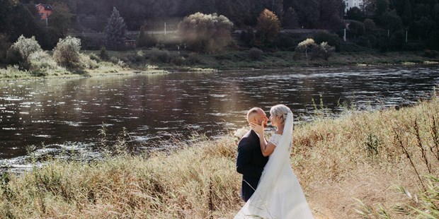 Hochzeitsfotos - Art des Shootings: Unterwassershooting - Deutschland - Linda und Tobi Hochzeitsfotografie