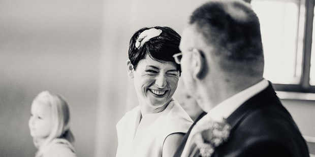 Hochzeitsfotos - Copyright und Rechte: Bilder auf Social Media erlaubt - Wilkau-Haßlau - Ruben Venturo Fotografie