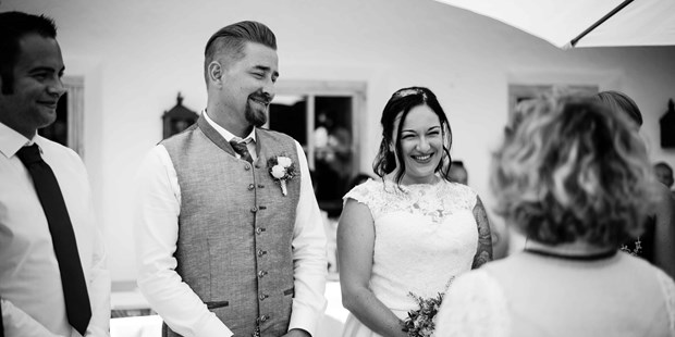 Hochzeitsfotos - Videografie buchbar - Marchtrenk - https://www.annahorbachova.com/weddings - Anna Horbachova 