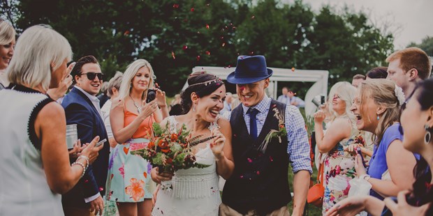 Hochzeitsfotos - Copyright und Rechte: Bilder auf Social Media erlaubt - Deutschland - Einmal im Leben Fotografie