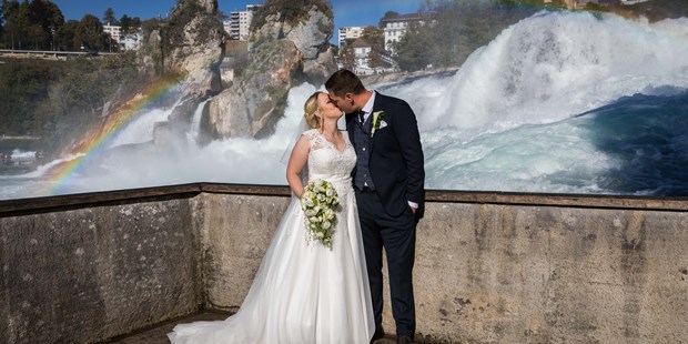 Hochzeitsfotos - Fotostudio - Schweiz - Küsse unterm Regenbogen... - Jeannine Good
