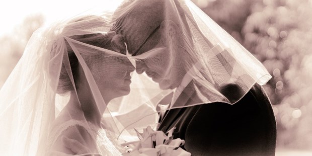 Hochzeitsfotos - Copyright und Rechte: Bilder dürfen bearbeitet werden - Lenart - Fink Pictures by Iris Fink 