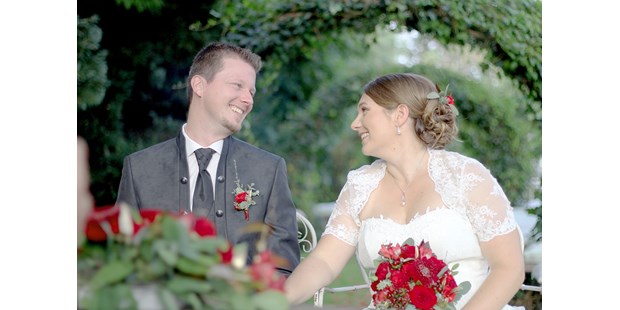 Hochzeitsfotos - Art des Shootings: 360-Grad-Fotografie - Steiermark - Romantik pur im Viola im Schloss - Fink Pictures by Iris Fink 