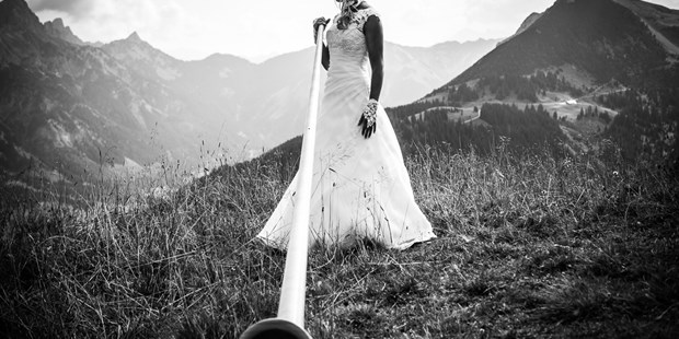Hochzeitsfotos - Art des Shootings: Fotostory - Pfronten - Hochzeitsfotograf im Allgäu - Nikolaj Wiegard