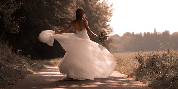 Hochzeitsfotos - Art des Shootings: Prewedding Shooting - Menden - Bewegte Fotografie - Jana Bleich Fotografie