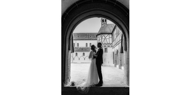 Hochzeitsfotos - Fotostudio - Kirchhain - Hochzeitsfotografie, Brautpaar, Kloster Eberbach - Christian Schmidt