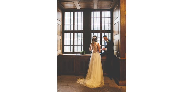 Hochzeitsfotos - Copyright und Rechte: Bilder auf Social Media erlaubt - Hessen - Hochzeitsfotografie, Brautpaar, Kloster Eberbach - Christian Schmidt