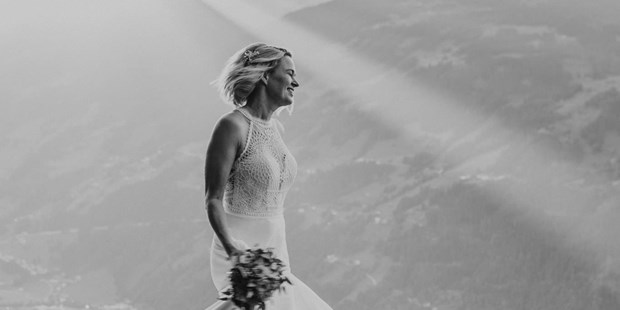 Hochzeitsfotos - Österreich - Eine Traumhochzeit auf der Zillertaler Wiesenalm - Shots Of Love - Barbara Weber Photography