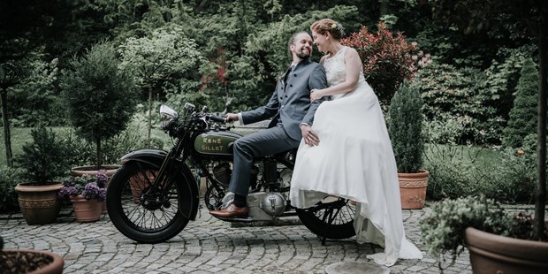 Hochzeitsfotos - Österreich - Traumhochzeit im Gut Matzen - Shots Of Love - Barbara Weber Photography
