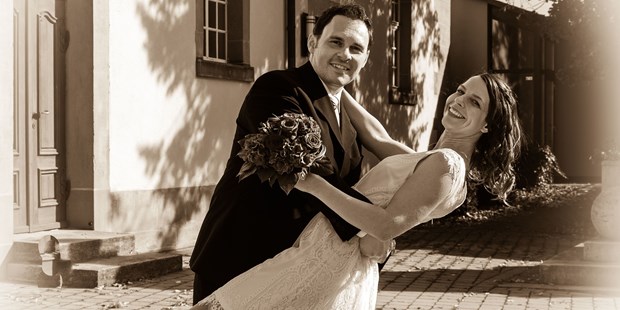Hochzeitsfotos - Art des Shootings: Trash your Dress - Ingelfingen - FMF-FOTOGRAFIE MARKUS FAUDE 