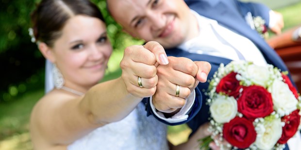 Hochzeitsfotos - Copyright und Rechte: Bilder auf Social Media erlaubt - Franken - Hochzeit in München - Fotostudio EWA