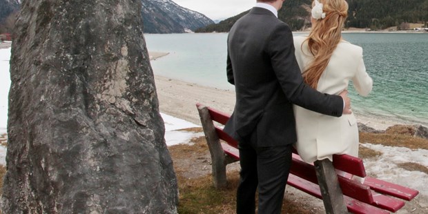 Hochzeitsfotos - Art des Shootings: Fotostory - Tiroler Unterland - am wunderschönen Achensee
(c)2016 by Paparazzi-Tirol | mamaRazzi-foto - Paparazzi Tirol | MamaRazzi - Foto | Isabella Seidl Photography