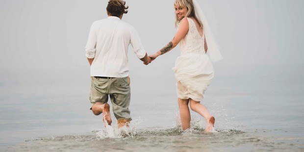 Hochzeitsfotos - Copyright und Rechte: Bilder auf Social Media erlaubt - Stralsund - MOEgrafie