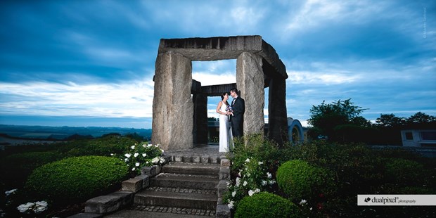 Hochzeitsfotos - Fotobox alleine buchbar - Ried im Innkreis - Paarshooting im Erlebnisgasthof Feichthub - Visual Wedding – Martin & Katrin
