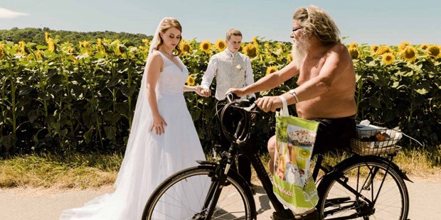 Hochzeitsfotos - zweite Kamera - Mannswörth - Hochzeit Österreich, Bisamberg - Milena Krammer Photography