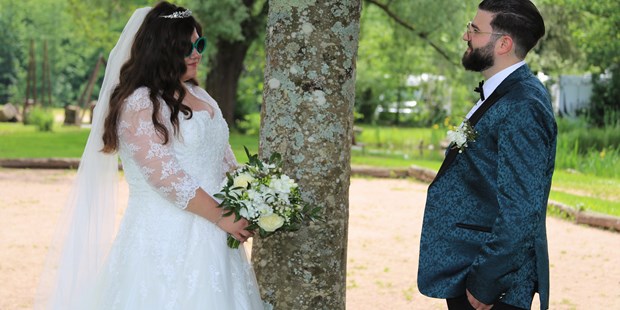 Hochzeitsfotos - Copyright und Rechte: Bilder auf Social Media erlaubt - Mattstetten - LILLO PHOTO ART