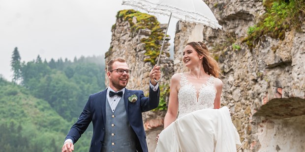 Hochzeitsfotos - Copyright und Rechte: Bilder auf Social Media erlaubt - Pregarten - Valeria Akerlund