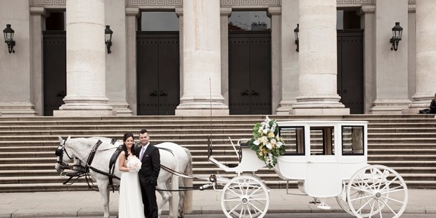 Hochzeitsfotos - Copyright und Rechte: Bilder auf Social Media erlaubt - München - Falkenberg Photography