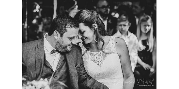 Hochzeitsfotos - Copyright und Rechte: Bilder auf Social Media erlaubt - Pressbaum - Hochzeit beim Jagawirt in der Steiermark  - Daniela Fröstl