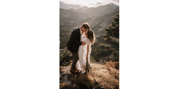 Hochzeitsfotos - Wels (Wels) - After-Wedding-Shooting am Berg im Salzkammergut in Oberösterreich - Kosia Photography