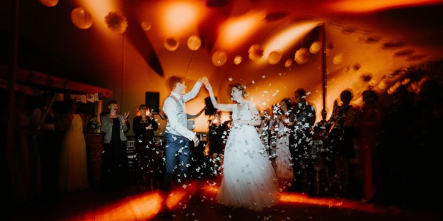 Hochzeitsfotos - Copyright und Rechte: Bilder auf Social Media erlaubt - Jork - JENS HOHMUTH