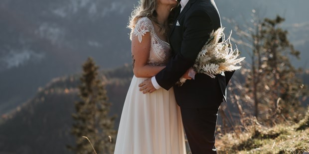 Hochzeitsfotos - Copyright und Rechte: Bilder auf Social Media erlaubt - Eberschwang - Krisztina Gasser