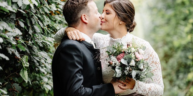 Hochzeitsfotos - Copyright und Rechte: Bilder auf Social Media erlaubt - Österreich - Die Wohlfühlfotografin - Margit Sommergruber
