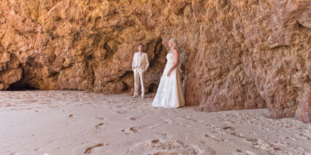 Hochzeitsfotos - Copyright und Rechte: Bilder auf Social Media erlaubt - Hessen - Strandhochzeit in Portugal - Studio Galo Photography
