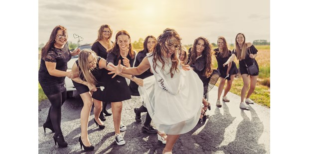 Hochzeitsfotos - Fotostudio - Donauraum - Entlaufene Braut - TomaFot Wedding Story