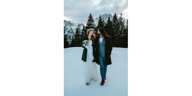 Hochzeitsfotos - Art des Shootings: Fotostory - Bezirk Spittal an der Drau - Hochzeit auf der Dolomitenhütte in Osttirol (Winterhochzeit) Lienz

Hochzeitsfotograf Lienz - Valentino Zippo Photography