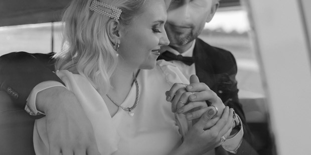 Hochzeitsfotos - Copyright und Rechte: Bilder auf Social Media erlaubt - München - Just You Photography