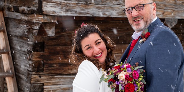 Hochzeitsfotos - Art des Shootings: Portrait Hochzeitsshooting - Trins - Winterhochzeit in Tirol - Hintertux - Priml Photography