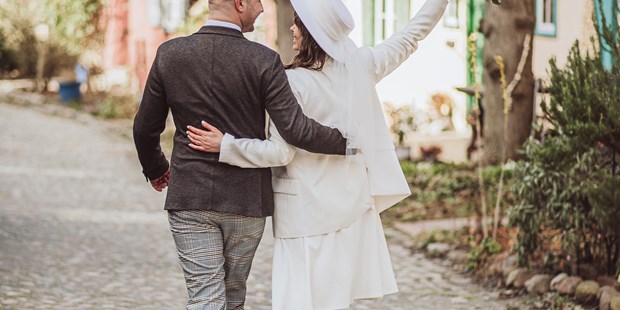 Hochzeitsfotos - Copyright und Rechte: Bilder auf Social Media erlaubt - Neumünster - Friederike Tesch Fotografie