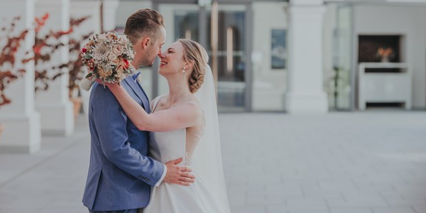 Hochzeitsfotos - Copyright und Rechte: Bilder auf Social Media erlaubt - Region Augsburg - Hochzeitsfotografie Ebel