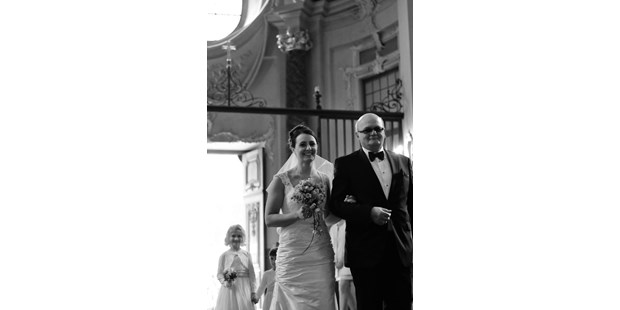 Hochzeitsfotos - Art des Shootings: After Wedding Shooting - Region Köln-Bonn - Hochzeitsfoto von Christopher Kühn - Kühn Fotografie
https://www.kuehnfotografie.de - Kühn Fotografie