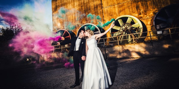 Hochzeitsfotos - Copyright und Rechte: Bilder auf Social Media erlaubt - Bochum - Christof Oppermann - Authentic Wedding Storytelling