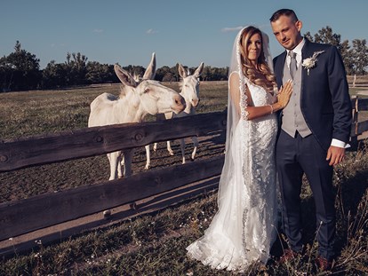 Hochzeitsfotos - Copyright und Rechte: Bilder auf Social Media erlaubt - Österreich - Wedding Paradise e.U. Professional Wedding Photographer