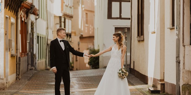 Hochzeitsfotos - Copyright und Rechte: Bilder auf Social Media erlaubt - Rheinbreitbach - Hochzeit mit Julia & Gennadij - Linz am Rhein  - Aurelian D Photography 