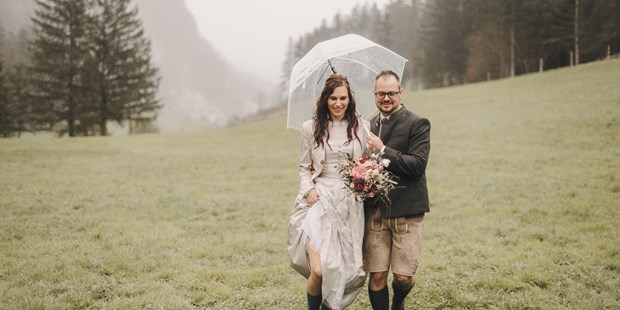 Hochzeitsfotos - Art des Shootings: Trash your Dress - Höhnhart - Lichtblume Fotografie