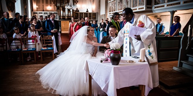 Hochzeitsfotos - Copyright und Rechte: Bilder privat nutzbar - Ostermundigen - amnesia-wedding