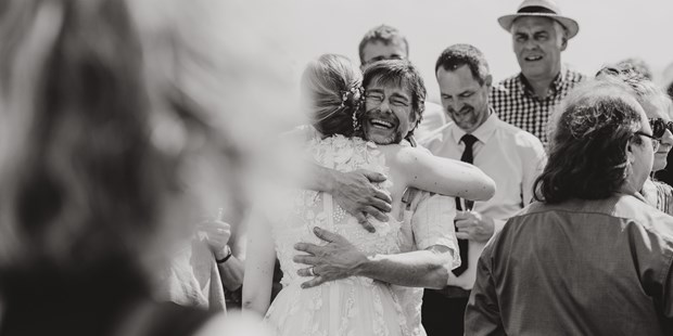 Hochzeitsfotos - Copyright und Rechte: Bilder auf Social Media erlaubt - Ostermundigen - Luisa Reis