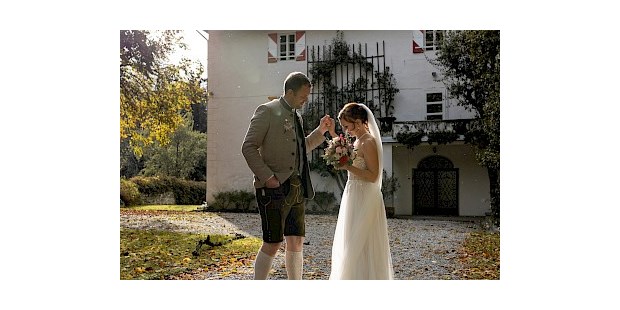 Hochzeitsfotos - Art des Shootings: Trash your Dress - Bezirk Villach - Julia Klemmer Fotografie