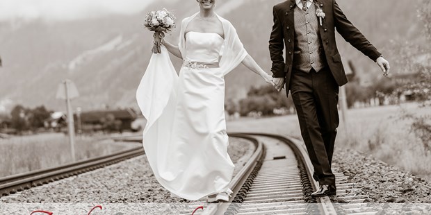 Hochzeitsfotos - Art des Shootings: Prewedding Shooting - Absam - Aschenputtel - Märchenhafte Hochzeitsfotos