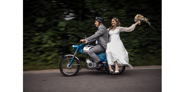 Hochzeitsfotos - Art des Shootings: Trash your Dress - Lütjenburg - Hochzeitsfotograf Helge Peters - Mo´s Fotostudio