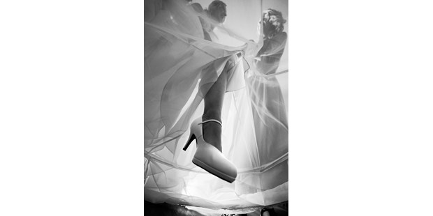 Hochzeitsfotos - Art des Shootings: Trash your Dress - Kayhude - Hochzeitsfotograf Helge Peters - Mo´s Fotostudio