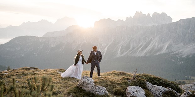 Hochzeitsfotos - Fotobox mit Zubehör - Eberschwang - Elopement Dolomiten - Michael Keplinger