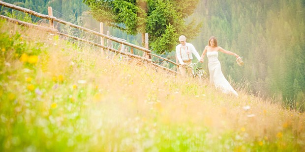 Hochzeitsfotos - Art des Shootings: Portrait Hochzeitsshooting - Südtirol - Let us catch it!  - Green Lemon Photography - Norman Schätz
