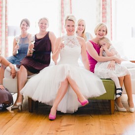 Hochzeitsfotograf: Hochzeitslocation Mailberg, Girl-Power - ultralicht Fotografie